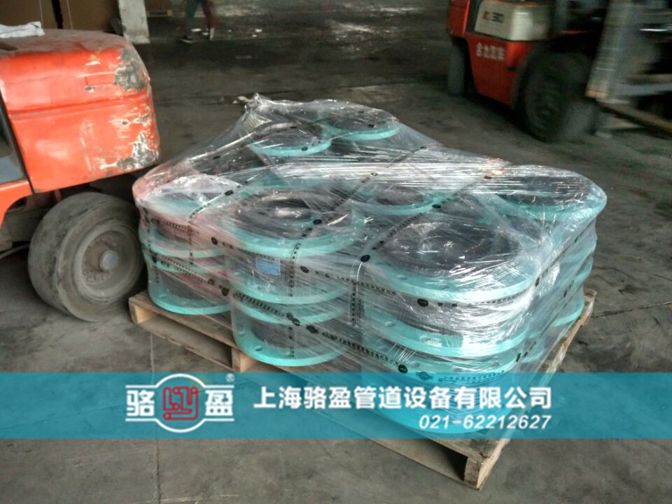 橡膠接頭怎么能夠抵御不同的使用環(huán)境