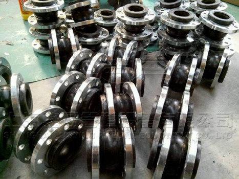 在制造橡膠接頭過程中，我們擔心什么？