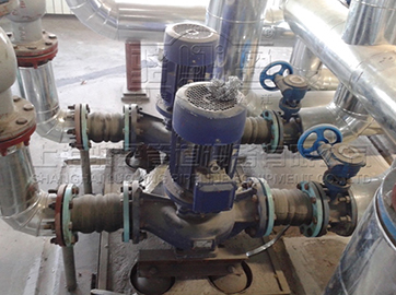 不銹鋼<a href=http://zwmfcls.com.cn target=_blank class=infotextkey>卡箍橡膠接頭</a>實(shí)物圖