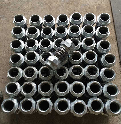 DN80<a href=http://zwmfcls.com.cn target=_blank class=infotextkey>絲扣橡膠接頭</a>